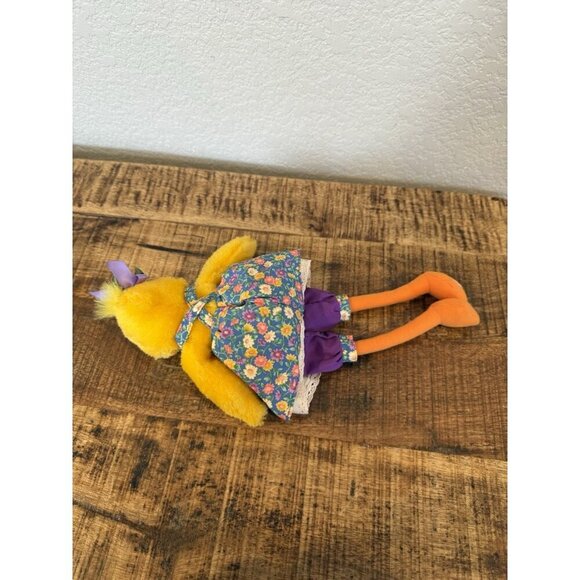 Hallmark Dipsy Duck Plush Storybook Friends Crayola Stuffed Toy Yellow - Picture 4 of 7